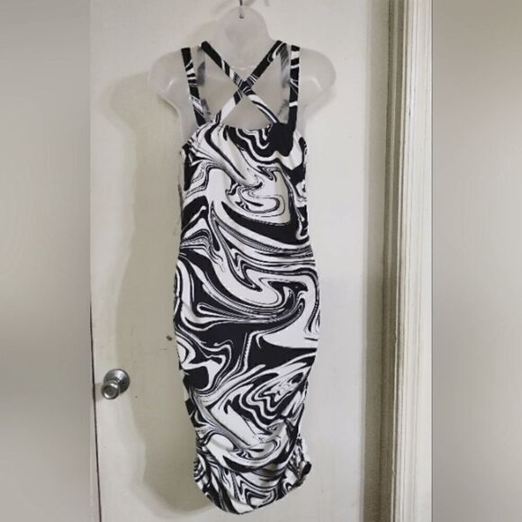Bodycon DRESS by NO BOUNDARIES O-Ring  Women's Size LARGE NEW WITHOUT TAGS - Picture 3 of 11